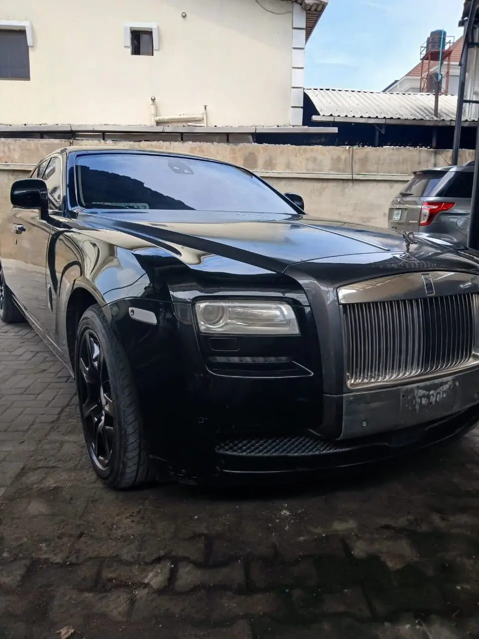 Rolls Royce Ghost close front detail